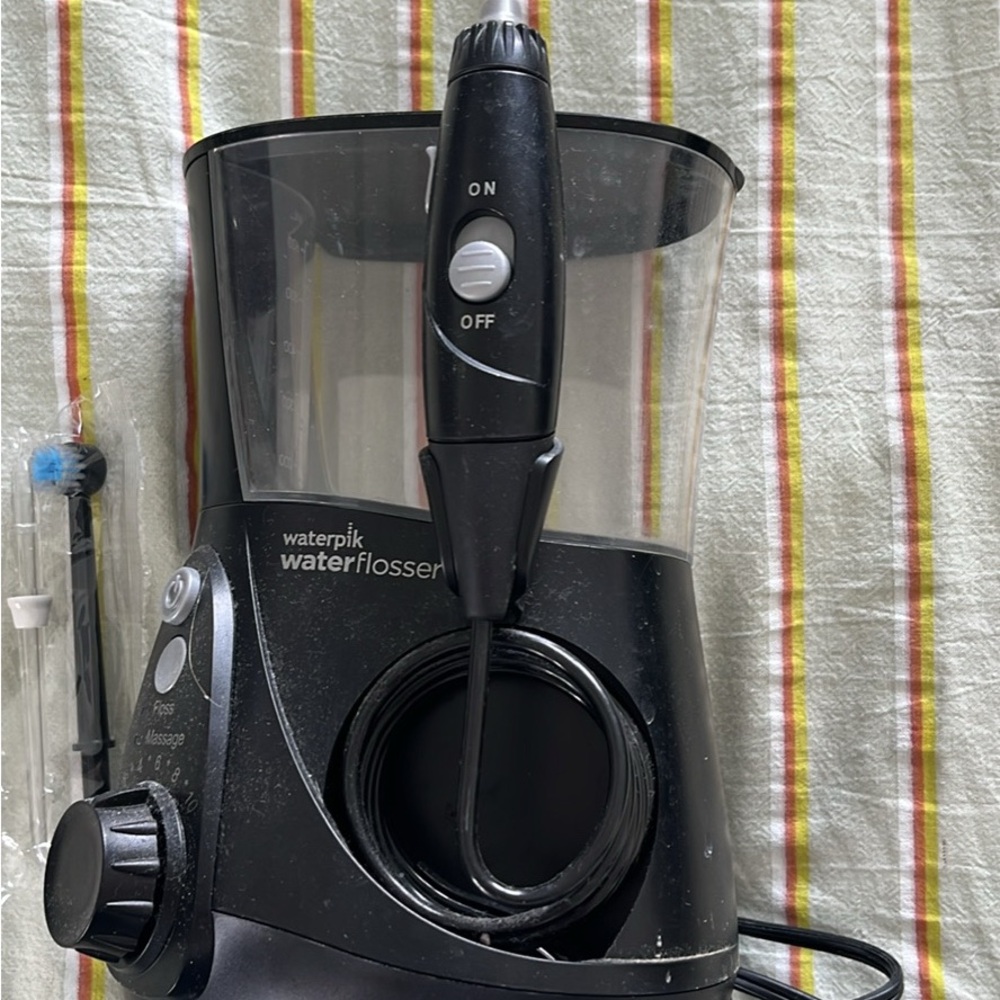 Black Water Flosser